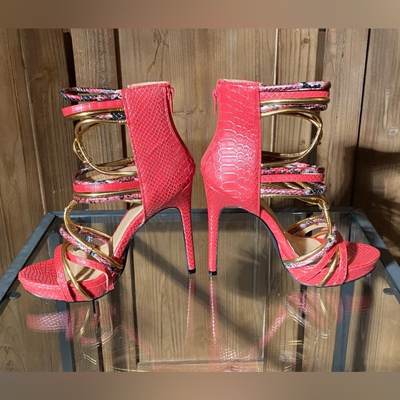 Exotic Hot Pink & Snake print & Gold strap, Stoestiletto Heels - Picture 2 of 14